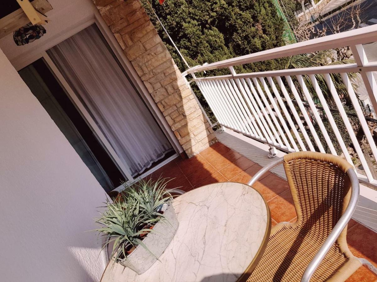 Apto Valentina Salou Apartment Bagian luar foto